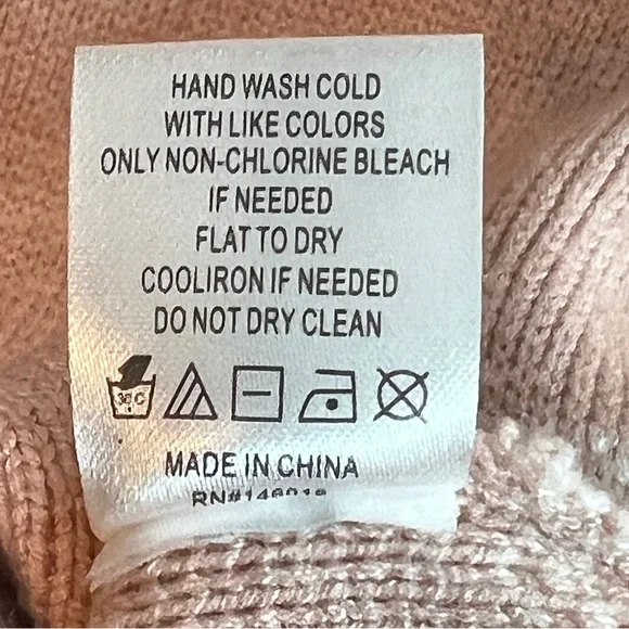 Lost Wander Size XS/S Pink & White Printed Mock Neck Pullover Sweater Su… - Picture 8 of 11